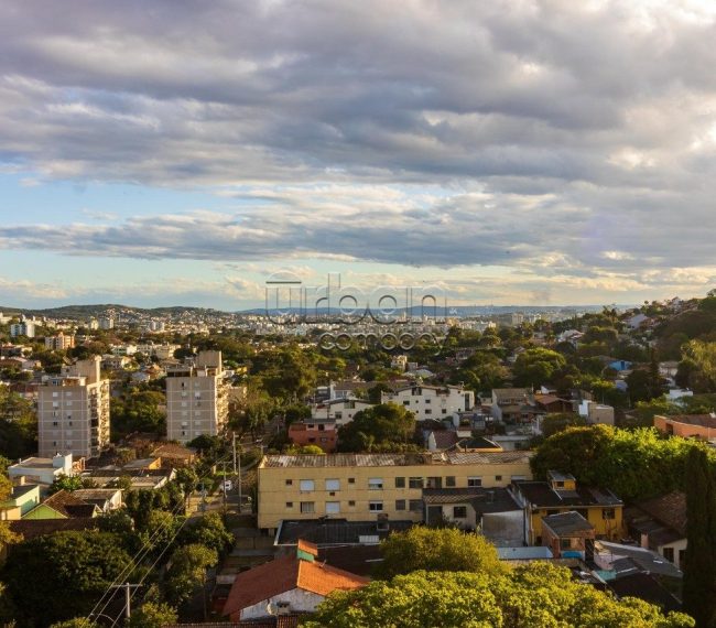 Apartamento com 74m², 3 quartos, 1 suíte, 1 vaga, no bairro Teresópolis em Porto Alegre