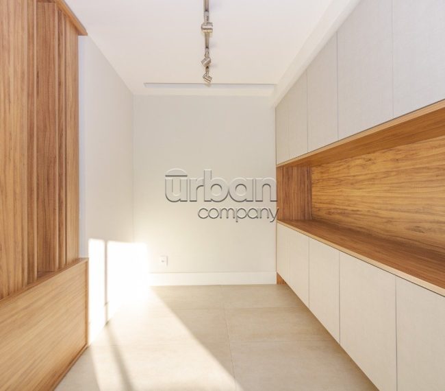 Apartamento com 74m², 3 quartos, 1 suíte, 1 vaga, no bairro Teresópolis em Porto Alegre