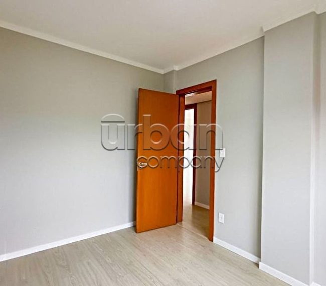 Apartamento com 64m², 2 quartos, 1 suíte, 2 vagas, no bairro Jardim Itu-Sabará em Porto Alegre