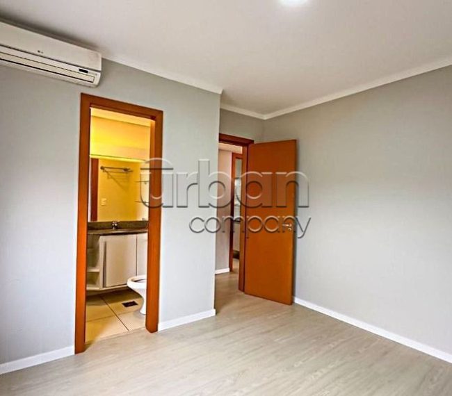 Apartamento com 64m², 2 quartos, 1 suíte, 2 vagas, no bairro Jardim Itu-Sabará em Porto Alegre