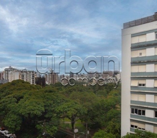 Apartamento com 147m², 3 quartos, 1 vaga, no bairro Moinhos de Vento em Porto Alegre