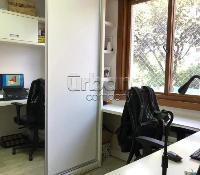 Apartamento com 101m², 2 quartos, 1 suíte, 1 vaga, no bairro Petrópolis em Porto Alegre