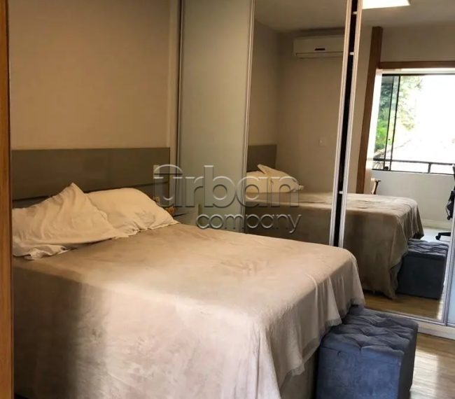 Apartamento com 101m², 2 quartos, 1 suíte, 1 vaga, no bairro Petrópolis em Porto Alegre