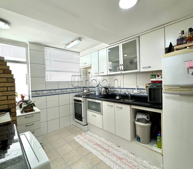 Apartamento com 54m², 2 quartos, 1 vaga, no bairro São João em Porto Alegre