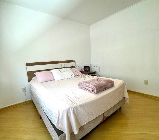 Apartamento com 54m², 2 quartos, 1 vaga, no bairro São João em Porto Alegre