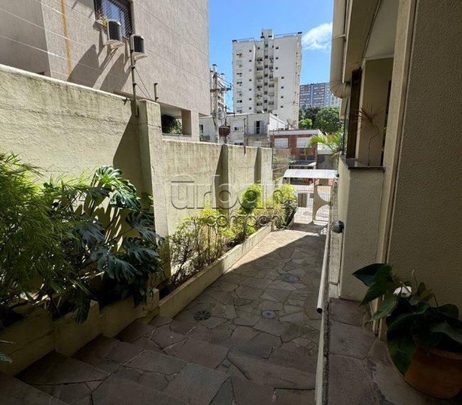 Apartamento com 54m², 2 quartos, 1 vaga, no bairro São João em Porto Alegre