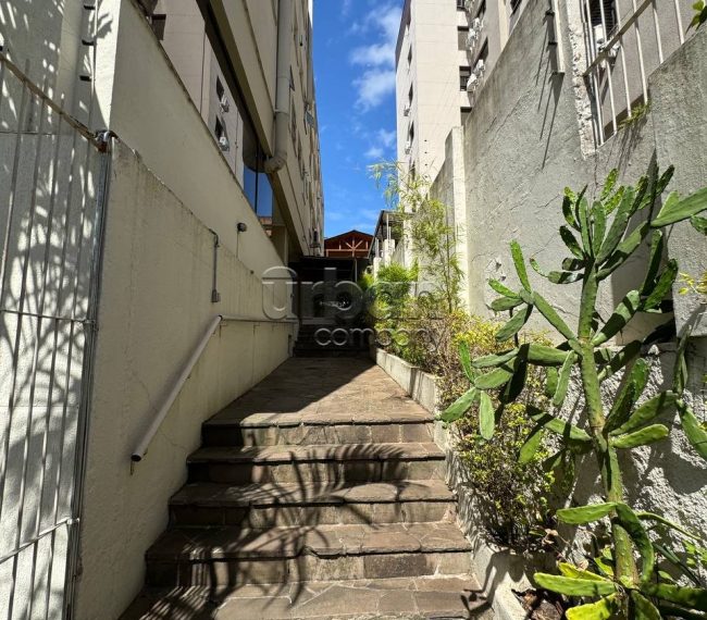 Apartamento com 54m², 2 quartos, 1 vaga, no bairro São João em Porto Alegre