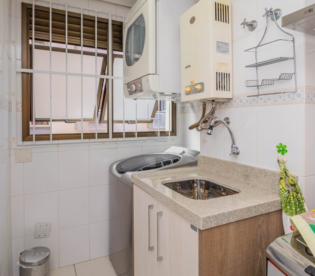 Apartamento com 74m², 2 quartos, 1 suíte, 2 vagas, no bairro Petrópolis em Porto Alegre