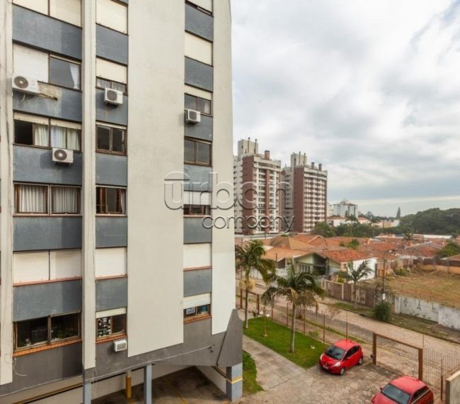 Apartamento com 126m², 3 quartos, 1 suíte, 1 vaga, no bairro Jardim Lindóia em Porto Alegre