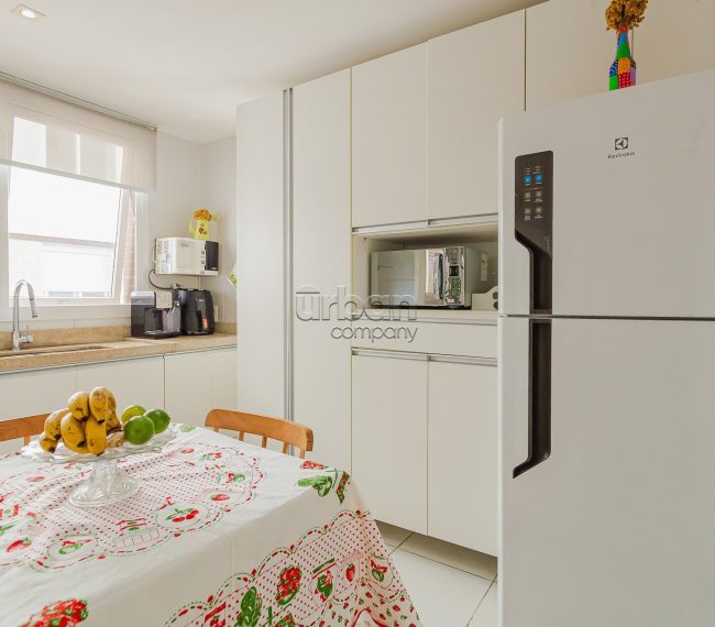 Apartamento com 147m², 3 quartos, 3 suítes, 3 vagas, no bairro Moinhos de Vento em Porto Alegre