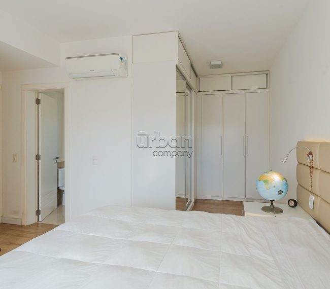 Apartamento com 147m², 3 quartos, 3 suítes, 3 vagas, no bairro Moinhos de Vento em Porto Alegre