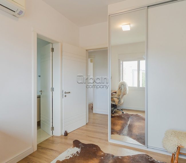 Apartamento com 147m², 3 quartos, 3 suítes, 3 vagas, no bairro Moinhos de Vento em Porto Alegre