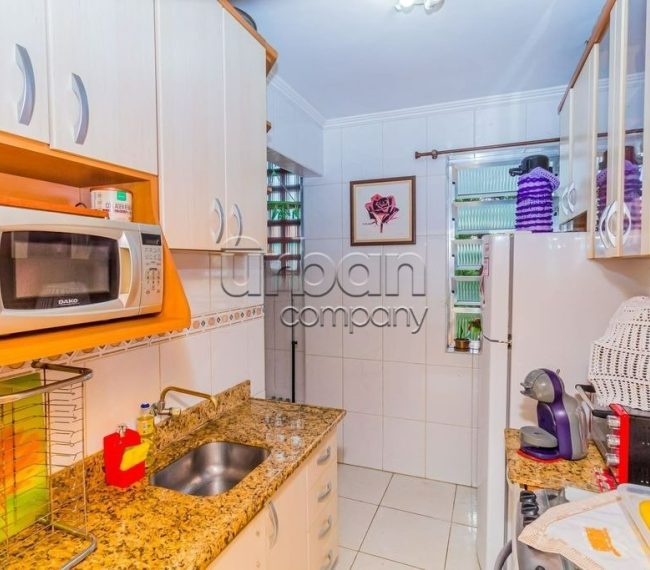 Apartamento com 47m², 2 quartos, 2 vagas, no bairro Passo da Areia em Porto Alegre