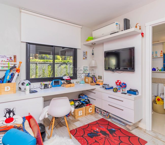 Apartamento Garden com 220m², 3 quartos, 3 suítes, 3 vagas, no bairro Chácara da Pedras em Porto Alegre