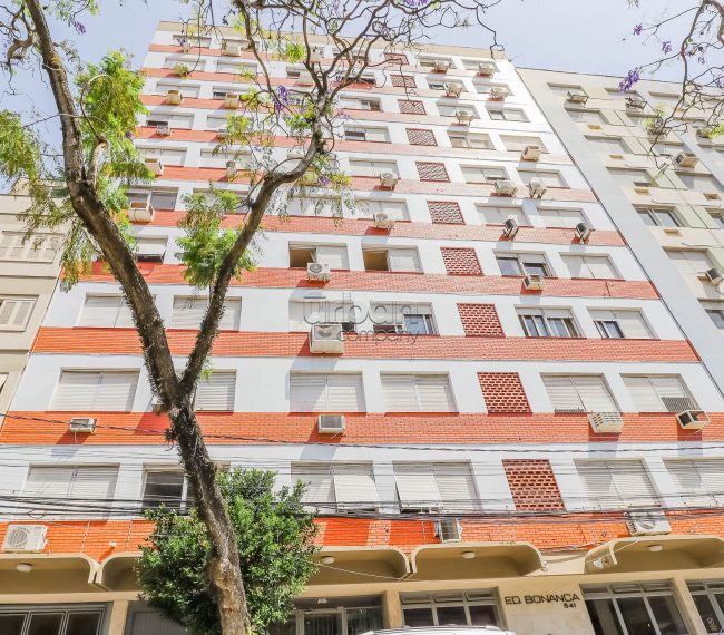 Apartamento com 47m², 1 quarto, 99 suítes, 99 vagas, no bairro Cidade Baixa em Porto Alegre