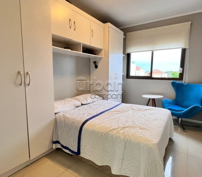 Apartamento com 41m², 1 quarto, 1 vaga, no bairro Passo da Areia em Porto Alegre