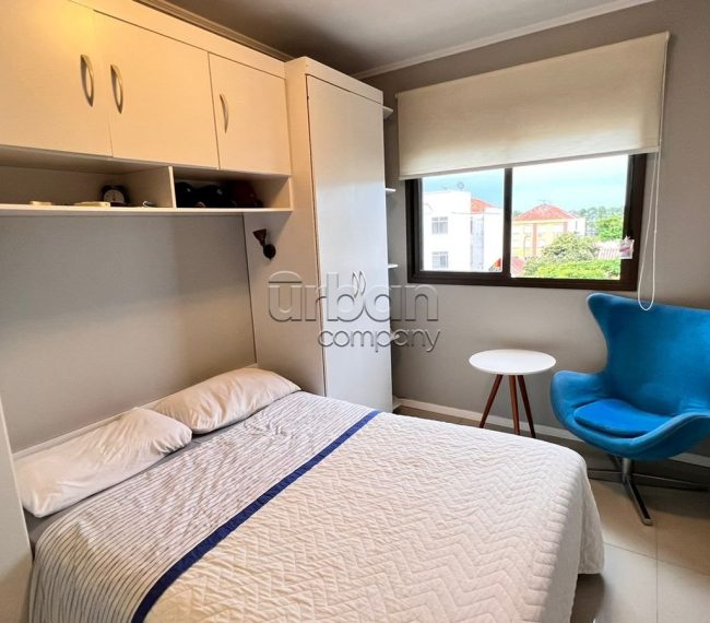 Apartamento com 41m², 1 quarto, 1 vaga, no bairro Passo da Areia em Porto Alegre