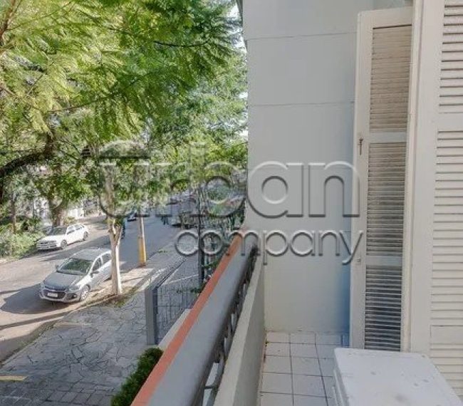 Casa com 205m², 3 quartos, 3 vagas, no bairro Rio Branco em Porto Alegre