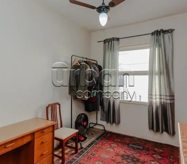 Casa com 205m², 3 quartos, 3 vagas, no bairro Rio Branco em Porto Alegre