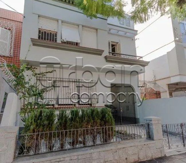 Casa com 205m², 3 quartos, 3 vagas, no bairro Rio Branco em Porto Alegre