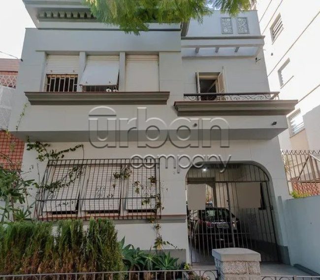 Casa com 205m², 3 quartos, 3 vagas, no bairro Rio Branco em Porto Alegre