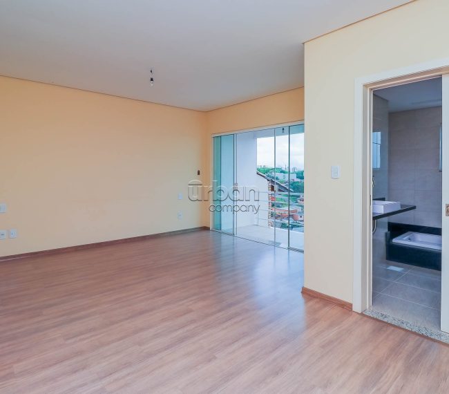 Casa com 213m², 3 quartos, 1 suíte, 3 vagas, no bairro Jardim Itu-Sabará em Porto Alegre