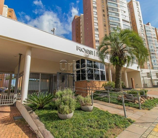 Casa em Condomínio com 302m², 4 quartos, 4 suítes, 3 vagas, no bairro Central Parque em Porto Alegre