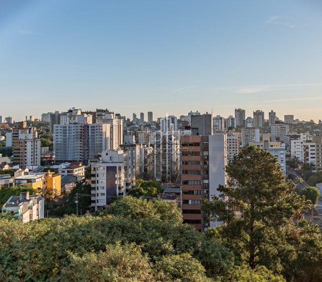 Apartamento com 89m², 3 quartos, 1 suíte, 2 vagas, no bairro Passo da Areia em Porto Alegre