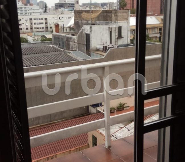 Apartamento com 112m², 3 quartos, 1 suíte, 1 vaga, no bairro Menino Deus em Porto Alegre