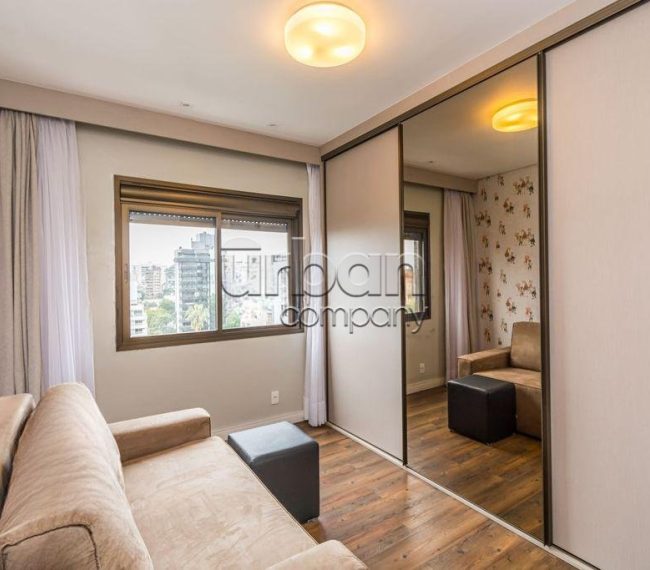 Apartamento com 105m², 3 quartos, 1 suíte, 2 vagas, no bairro Rio Branco em Porto Alegre