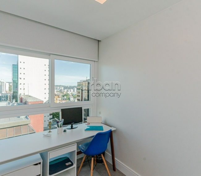 Apartamento com 81m², 2 quartos, 1 suíte, 2 vagas, no bairro Moinhos de Vento em Porto Alegre