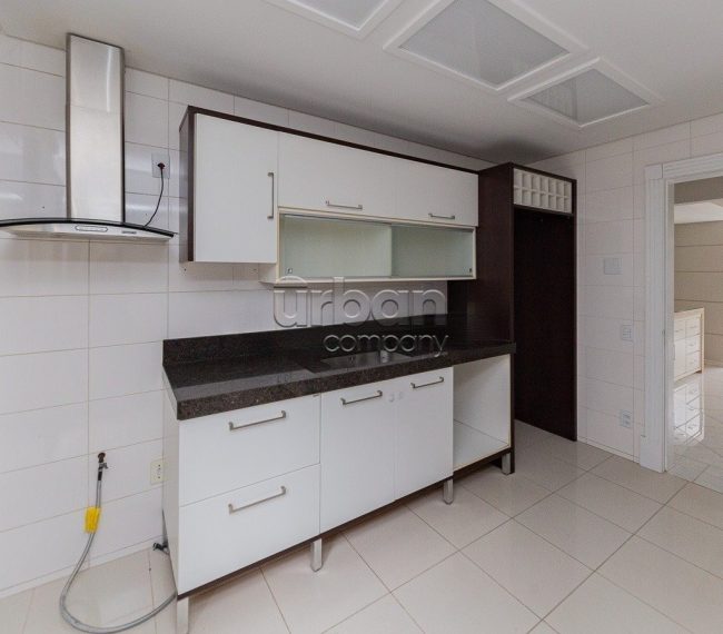 Apartamento Garden com 141m², 3 quartos, 1 suíte, 3 vagas, no bairro Rio Branco em Porto Alegre