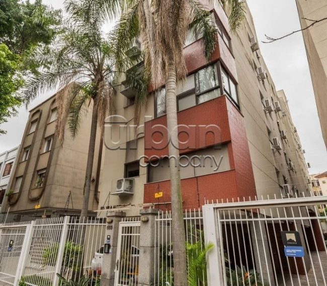 Apartamento com 67m², 2 quartos, 1 suíte, 1 vaga, no bairro Mont Serrat em Porto Alegre