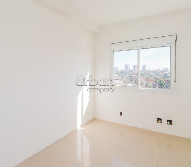 Apartamento com 79m², 3 quartos, 1 suíte, 2 vagas, no bairro Passo da Areia em Porto Alegre