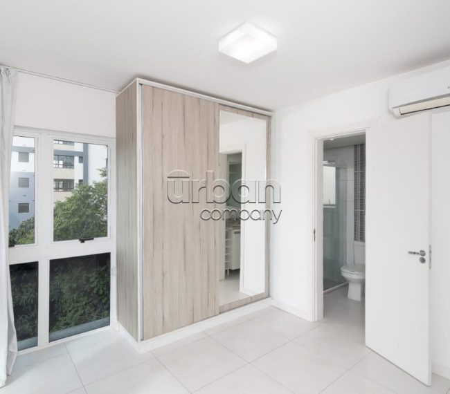 Apartamento com 47m², 1 quarto, 1 vaga, no bairro Mont Serrat em Porto Alegre