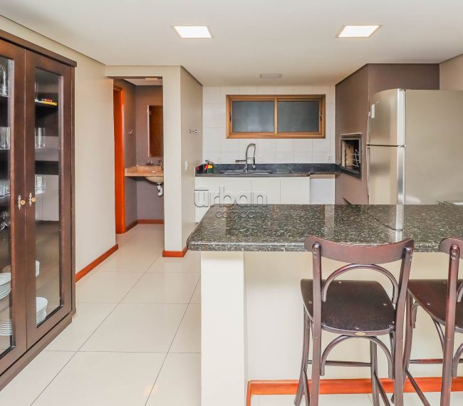 Apartamento Garden com 214m², 3 quartos, 1 suíte, 3 vagas, no bairro Boa Vista em Porto Alegre