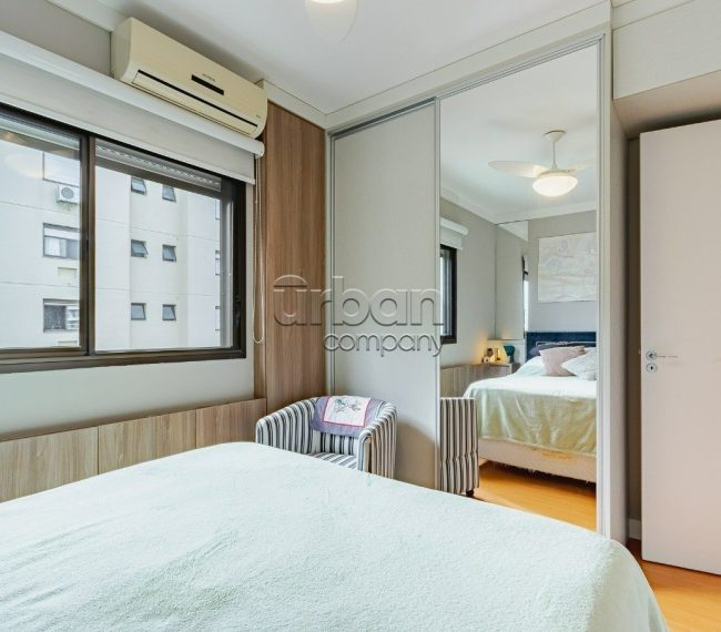 Apartamento com 55m², 2 quartos, 1 vaga, no bairro São Geraldo em Porto Alegre