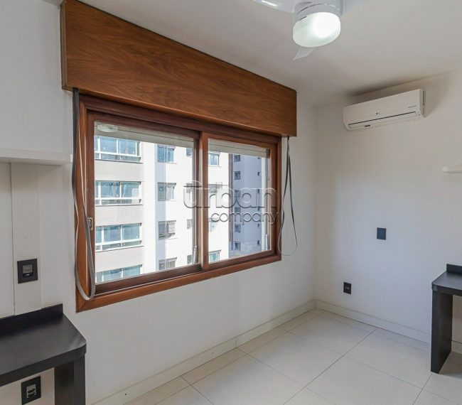 Apartamento com 98m², 3 quartos, 1 suíte, 2 vagas, no bairro Petrópolis em Porto Alegre