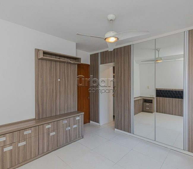 Apartamento com 98m², 3 quartos, 1 suíte, 2 vagas, no bairro Petrópolis em Porto Alegre