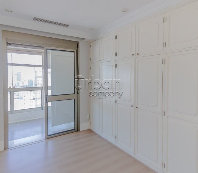 Apartamento com 383m², 4 quartos, 4 suítes, 4 vagas, no bairro Petrópolis em Porto Alegre