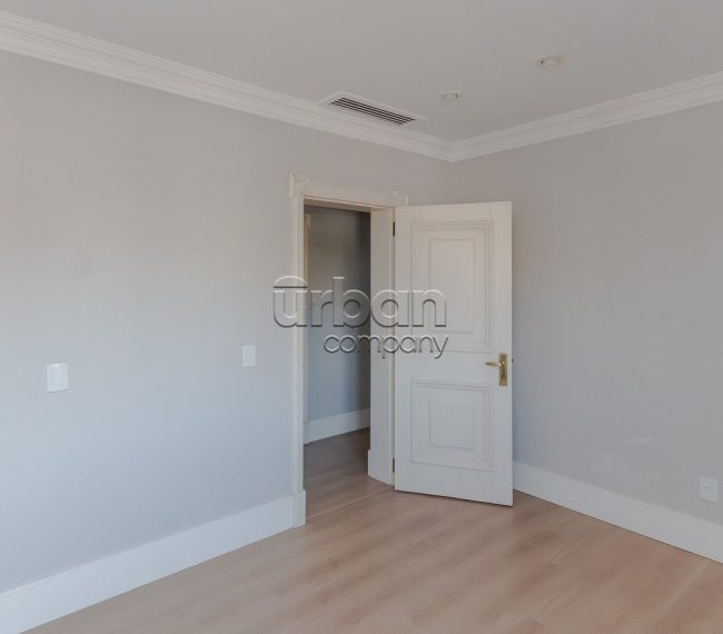 Apartamento com 383m², 4 quartos, 4 suítes, 4 vagas, no bairro Petrópolis em Porto Alegre