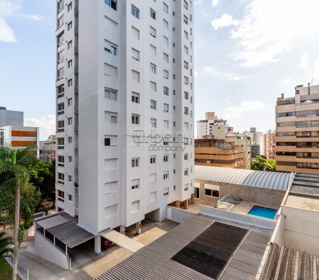 Cobertura com 244m², 3 quartos, 1 suíte, 2 vagas, no bairro Petrópolis em Porto Alegre