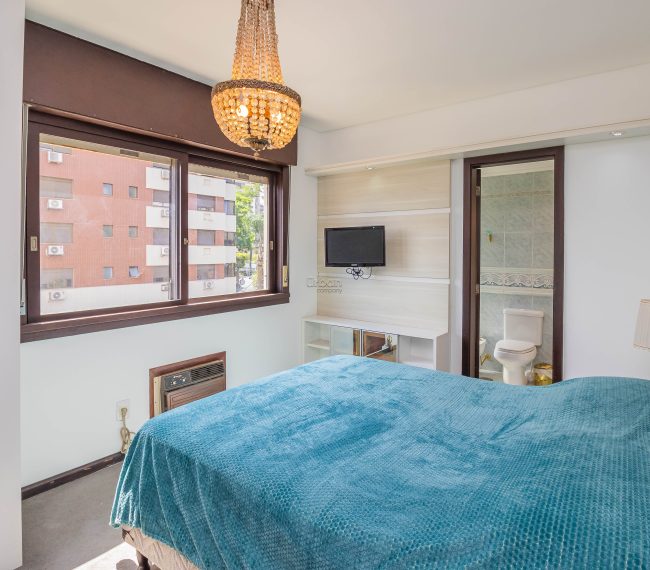 Apartamento com 154m², 3 quartos, 1 suíte, 3 vagas, no bairro Bela Vista em Porto Alegre