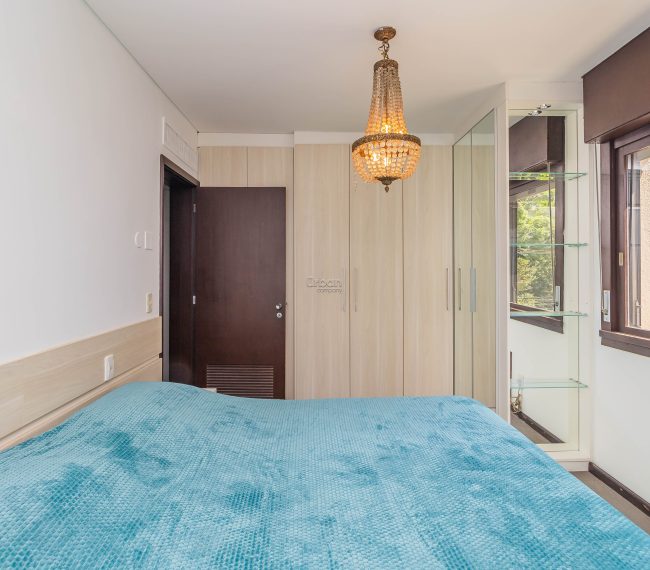 Apartamento com 154m², 3 quartos, 1 suíte, 3 vagas, no bairro Bela Vista em Porto Alegre