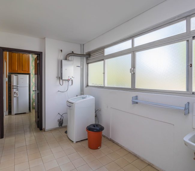 Apartamento com 154m², 3 quartos, 1 suíte, 3 vagas, no bairro Bela Vista em Porto Alegre