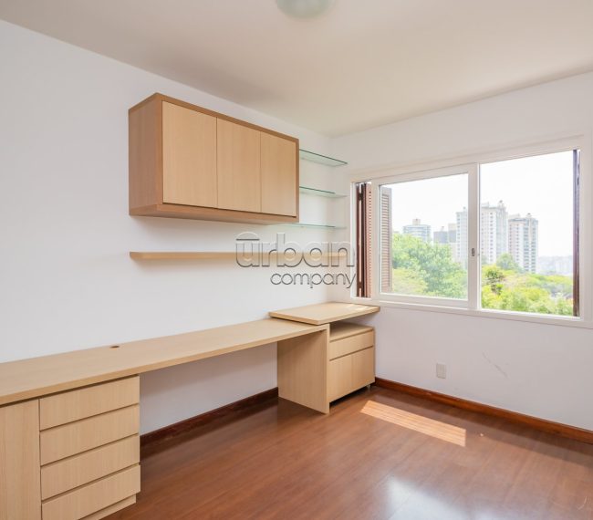 Apartamento com 190m², 3 quartos, 3 vagas, no bairro Higienópolis em Porto Alegre