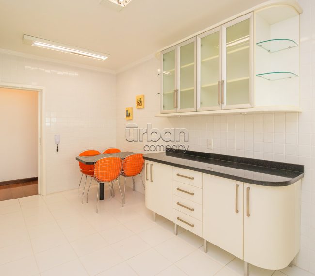 Apartamento com 190m², 3 quartos, 3 vagas, no bairro Higienópolis em Porto Alegre