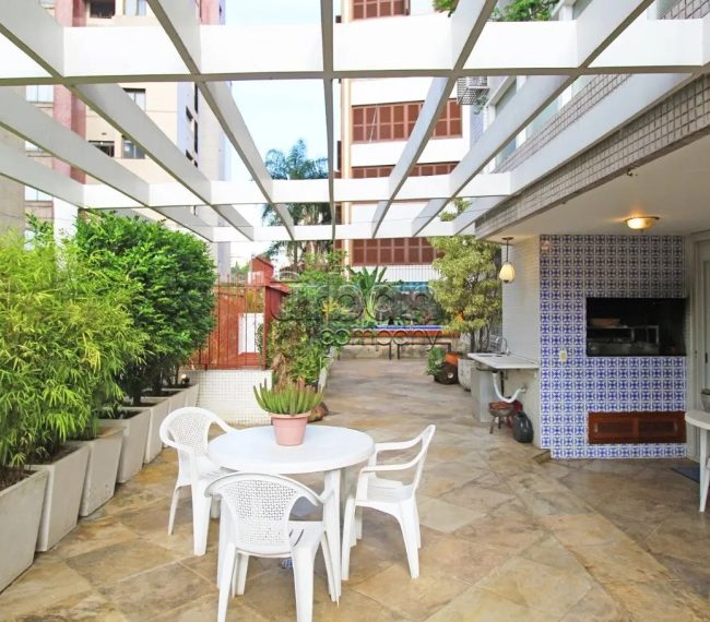 Apartamento Garden com 201m², 3 quartos, 1 suíte, 4 vagas, no bairro Rio Branco em Porto Alegre