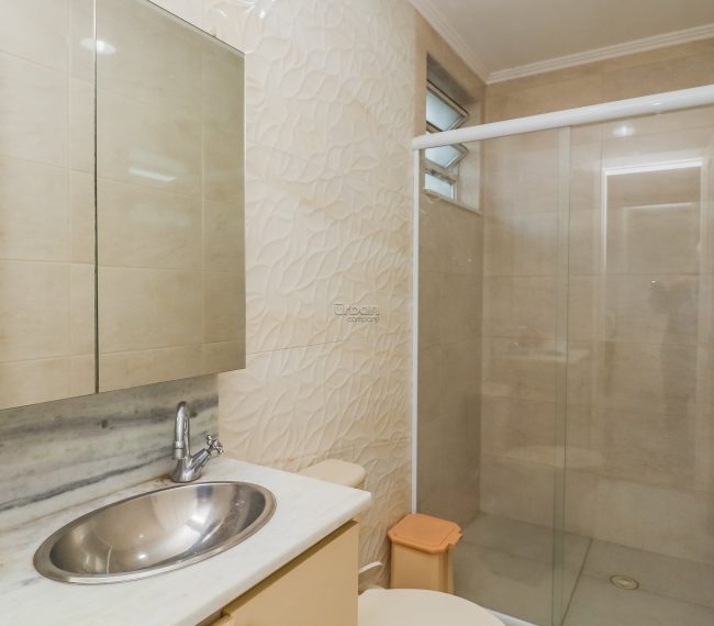 Apartamento com 74m², 3 quartos, 1 suíte, 2 vagas, no bairro Higienópolis em Porto Alegre