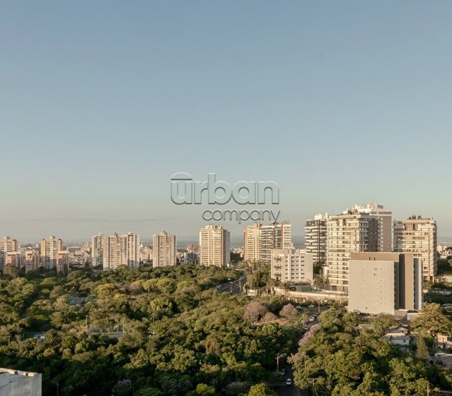 Apartamento com 60m², 1 quarto, 1 suíte, 2 vagas, no bairro Jardim Europa em Porto Alegre